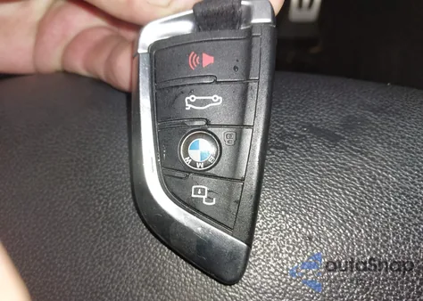 2024 BMW X3 M z USA, uszkodzony, nr VIN 5YM13EC06R9V01625